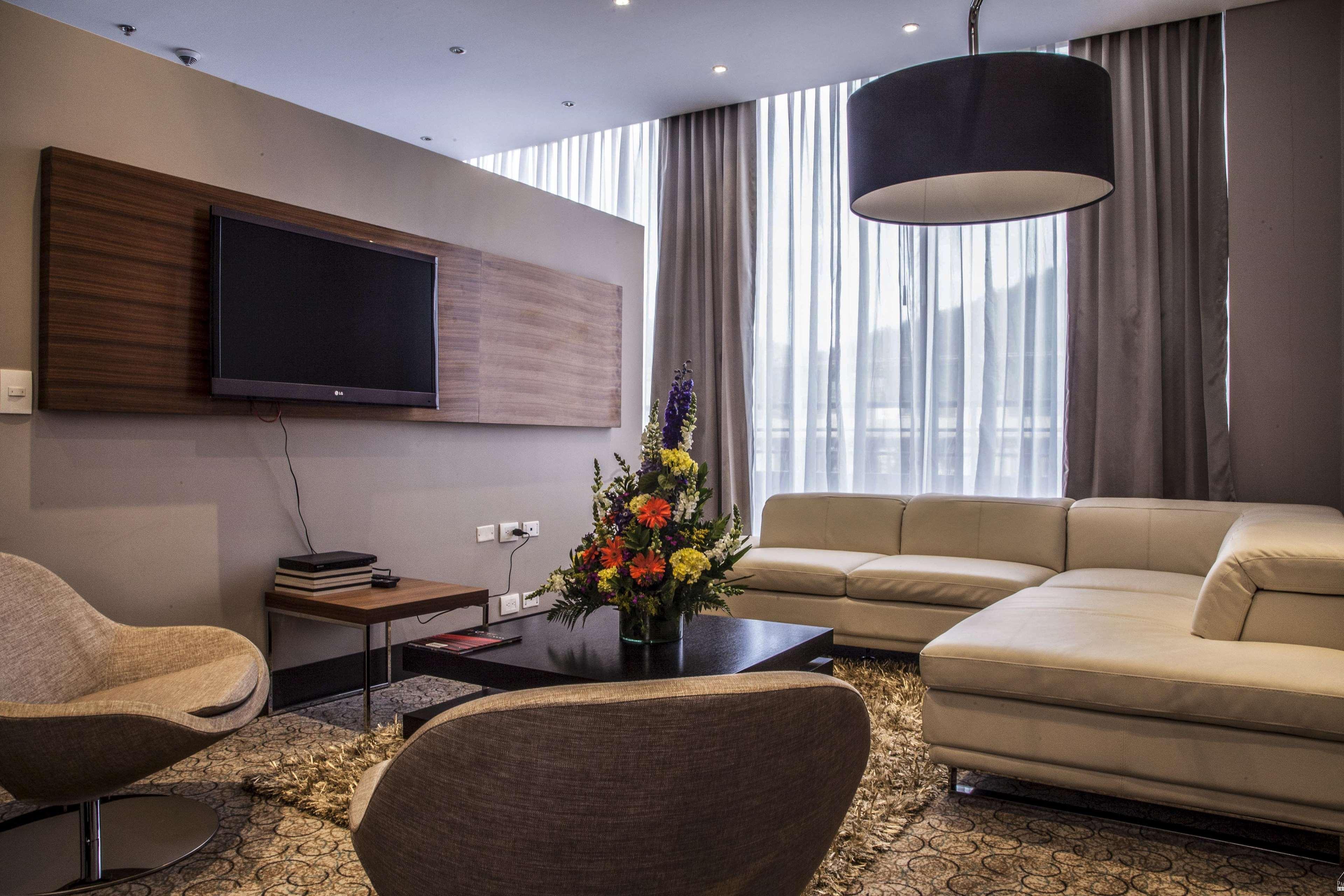 Hotel Doubletree By Hilton Bogota Parque 93 Exterior foto
